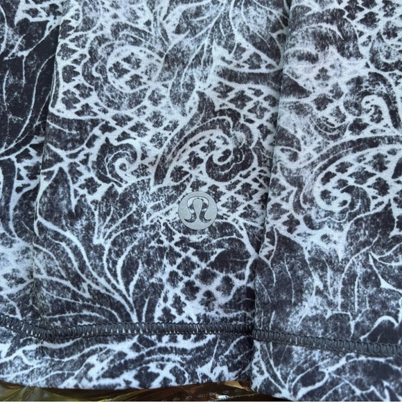 Lululemon Pace Revival Skirt II In Masked Lace Starlight Black W8852T Sz 6 Tall - Picture 4 of 16